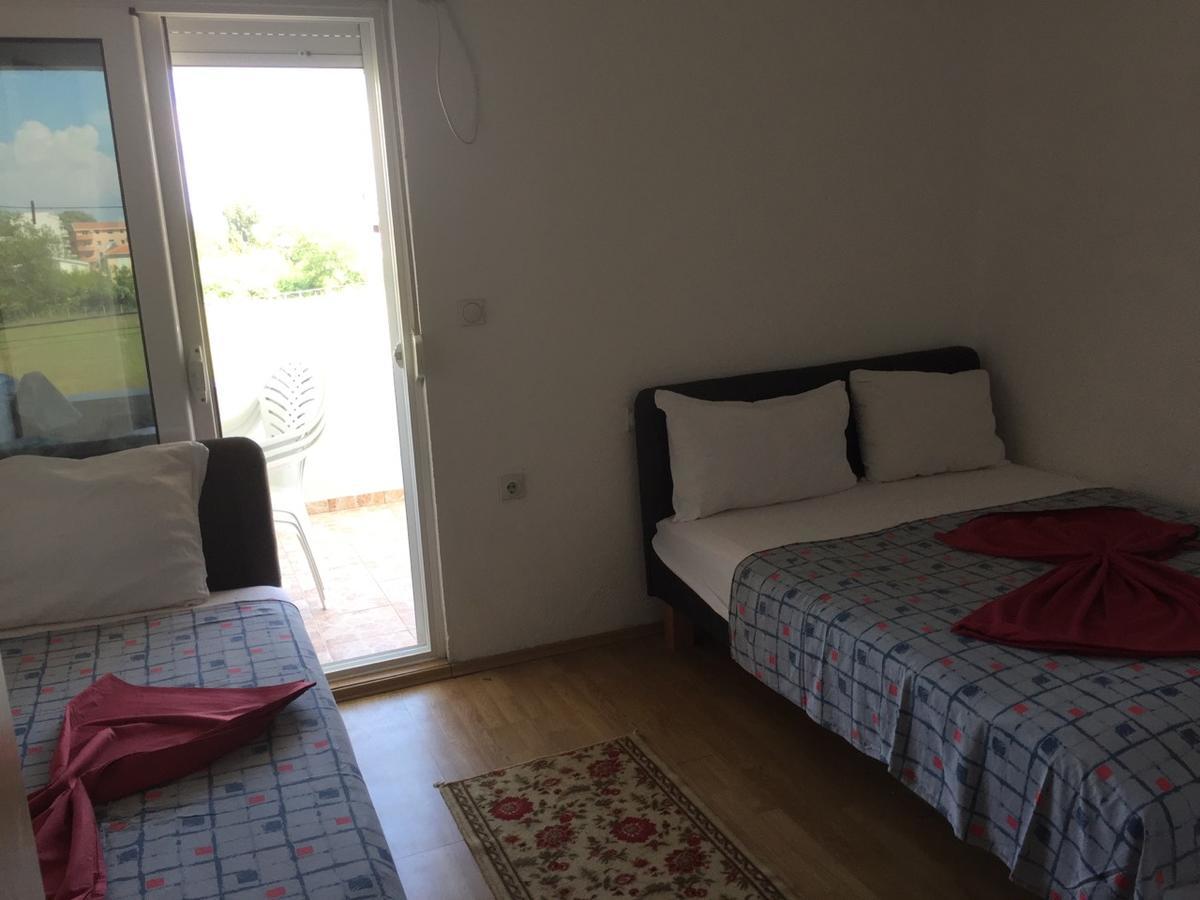 Apartments Daris Ulcinj Exteriör bild